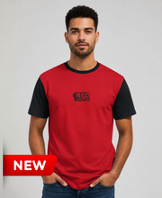 Charger l'image dans la galerie, T-shirt sport poker unisexe PLAY LIVE rouge &amp; noir – RedCactus Poker Social Club